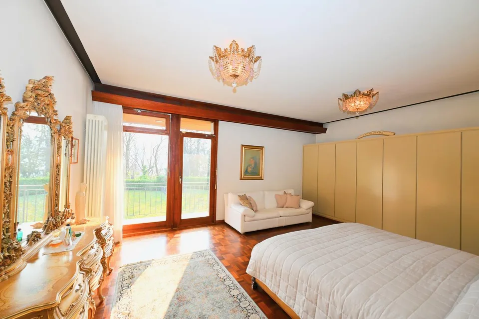 6 Zimmer Villa in Vacallo – Foto 18 von 25
