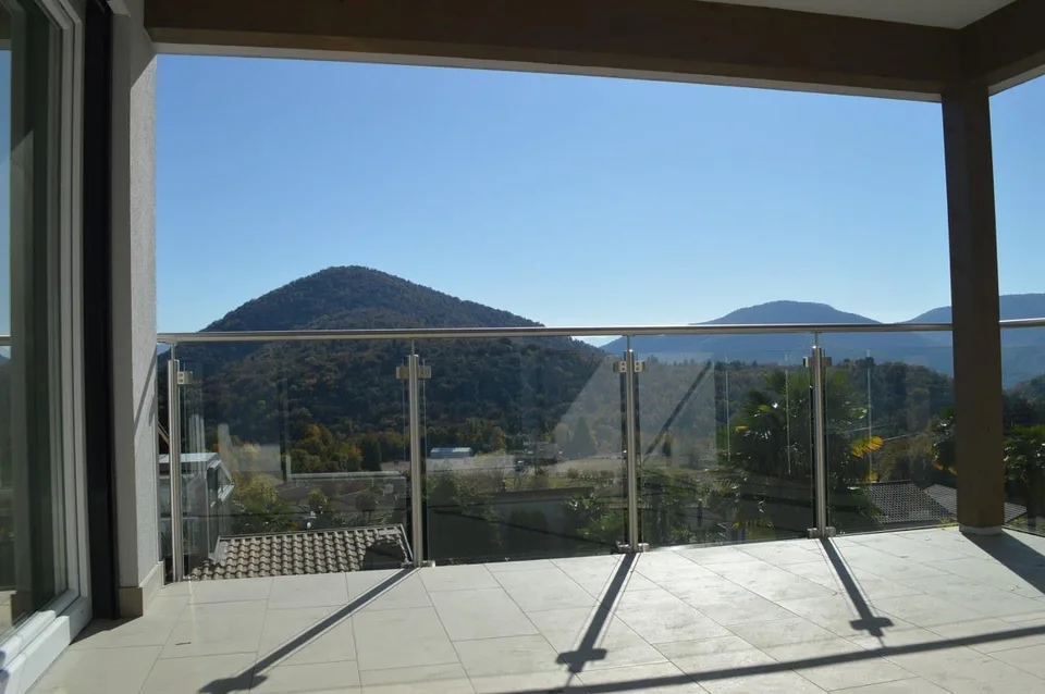 Villa mit 5,5 Zimmern und Garten