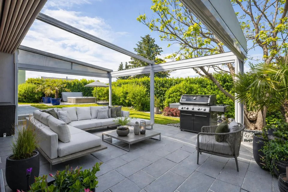 Casa unifamiliare con oasi di giardino e grande garage a Hochfelden