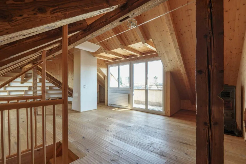 Charmantes Mehrgenerationenhaus mit 3 Wohnungen und 2 Garagen – Foto 29 von 30