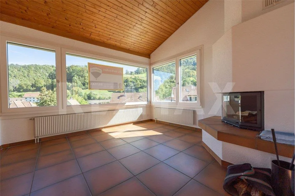 Einfamilienhaus mit atemberaubender Aussicht und viel Umschwung...