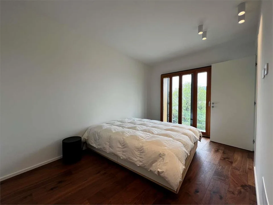 Ref. 2684 Comano Penthouse 3.5 Zimmer renoviert mit großer Terrasse – Foto 7 von 7