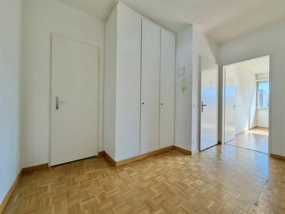 VENDESI A LOSONE - Appartamento di 3.5 locali con vista nel verde, anche come Res. Secondaria – foto 9 di 18
