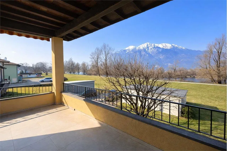 Gambarogno - 4,5 pièces dans une maison bifamiliale avec vue sur le lac - investissement idéal – photo 9 sur 13