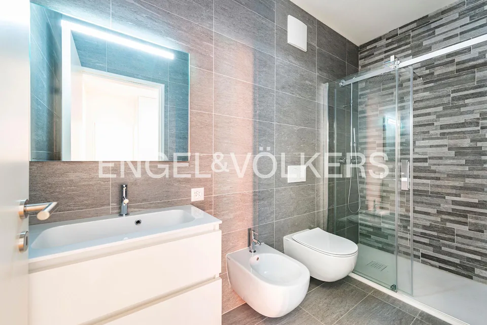 Renoviertes zentrales Duplex mit hellen Räumen – Foto 10 von 13