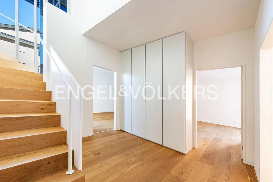 Renoviertes zentrales Duplex mit hellen Räumen – Foto 7 von 13