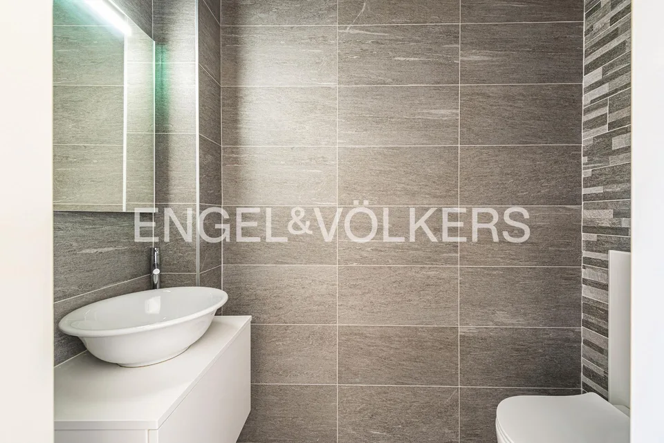 Renoviertes zentrales Duplex mit hellen Räumen – Foto 6 von 13
