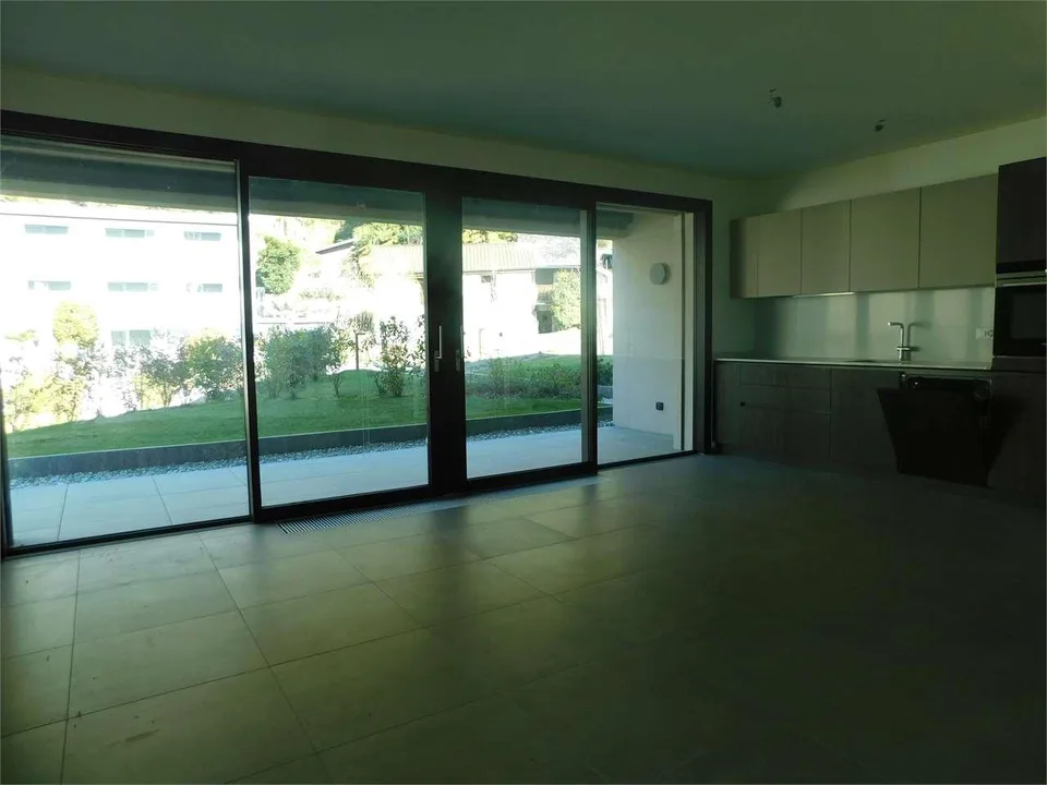 Nouvel appartement 3.5 pièces à Gordola avec jardin