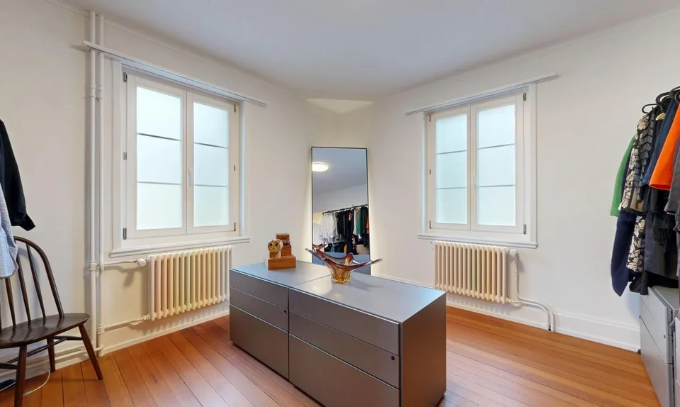 Elegante casa di 9 locali con vista e fascino d'epoca