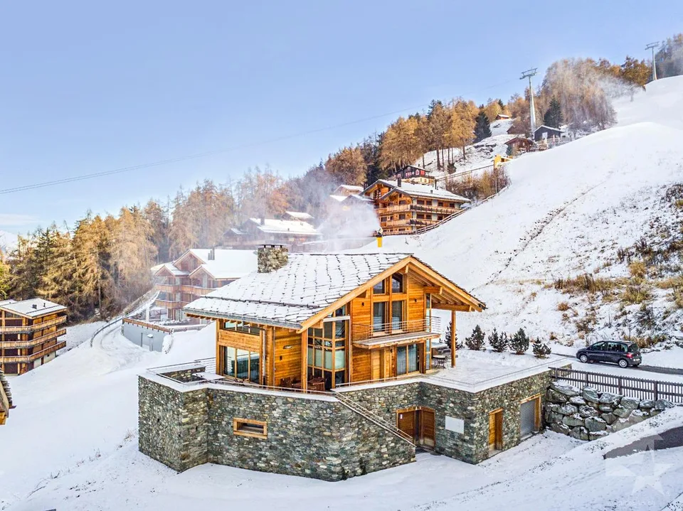 Magnifique chalet de grand standing directement sur les pistes de ski – Foto 8 von 30
