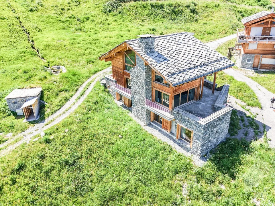 Magnifique chalet de grand standing directement sur les pistes de ski