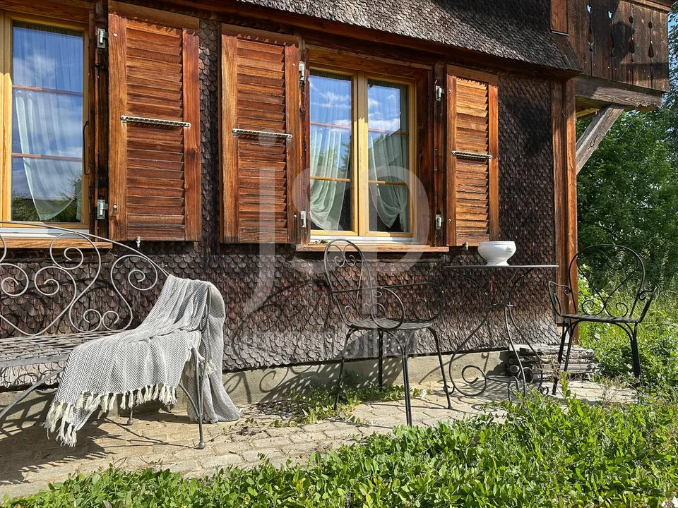 Gepflegtes Bauernhaus mit 3'397m2 Grundstück