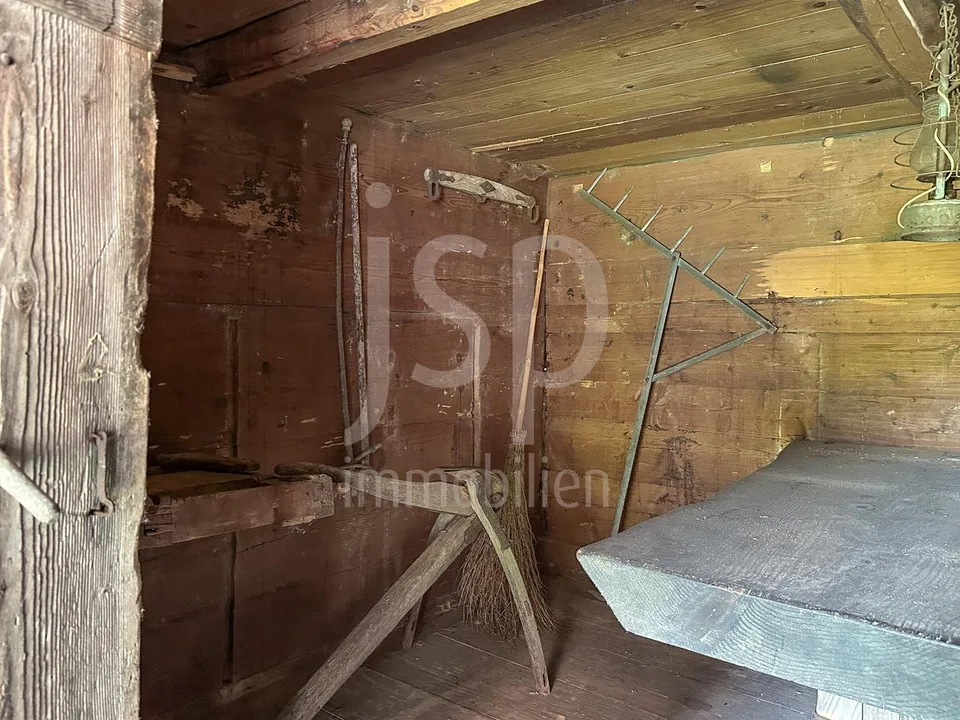 Gepflegtes Bauernhaus mit 3'397m2 Grundstück – Foto 23 von 24