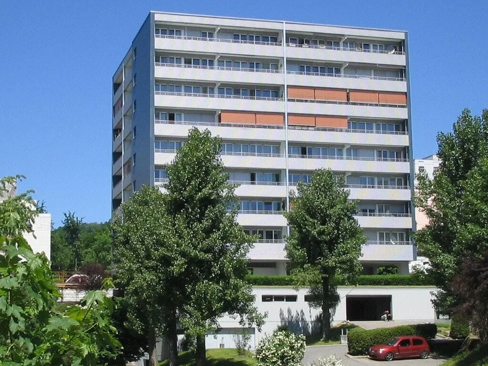 Cherchez-vous un appartement proche de l'autoroute et du CHUV ?