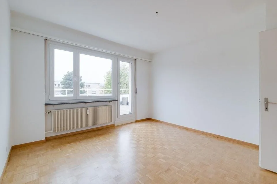 Attika mit Weitblick und aussergewöhnlicher Terrasse