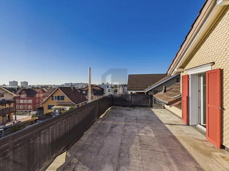 ZENTRAL MIT DACHTERRASSE UND GARTEN