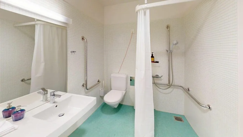 Unique Serviced Living @ St. Jakob Park