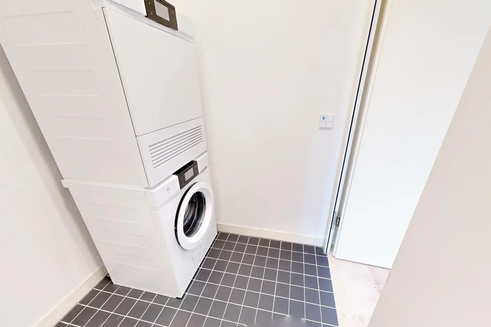 Wohnen im obersten Stock mit Sicht über Zürich – foto 8 di 10