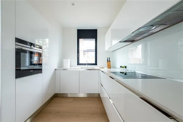 Caslano: Reihenhaus mit 2.5 Zimmern
