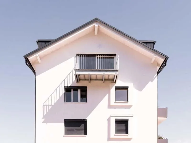 Ihr neues Zuhause: Moderne Dachwohnung