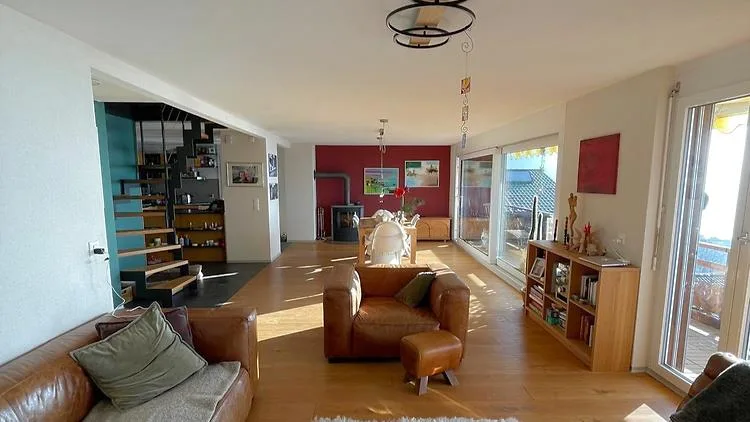 3 ZIMMER-HAUS IN TSCHINGEL OB GUNTEN (BE), MÖBLIERT, TEMPORÄR