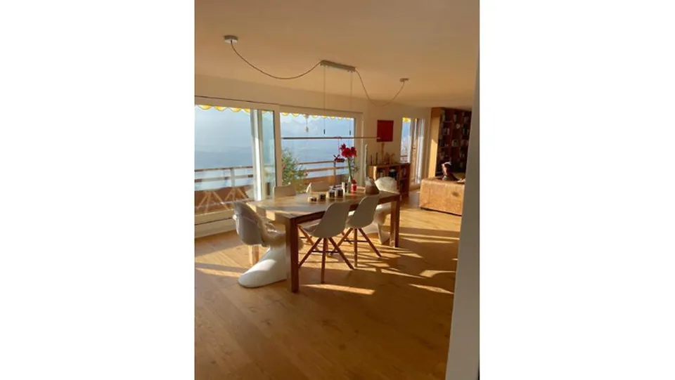 3 ZIMMER-HAUS IN TSCHINGEL OB GUNTEN (BE), MÖBLIERT, TEMPORÄR