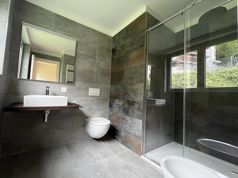 NEW 5.5-ROOM APARTMENT WITH BREATHTAKING OPEN LAKE VIEW – photo 6 of 13