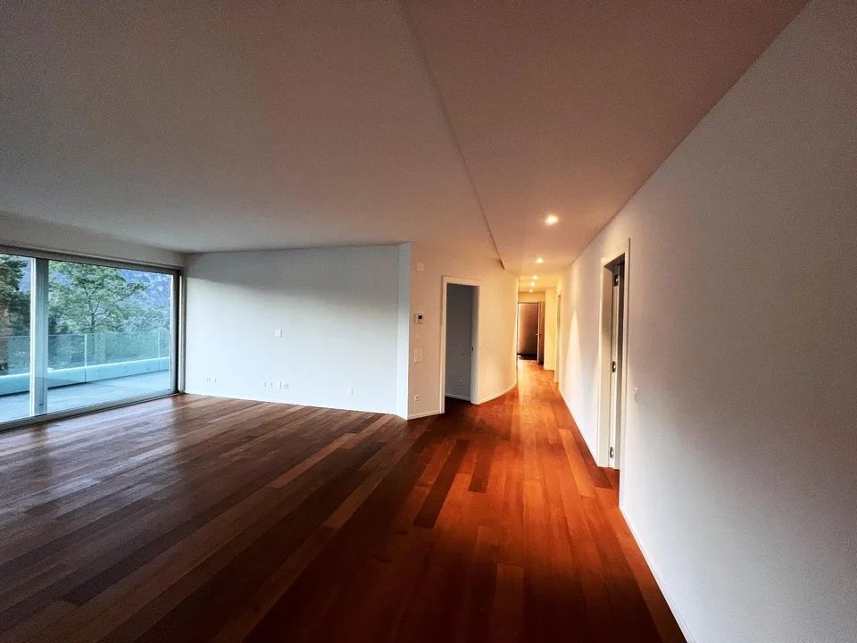 NEW 5.5-ROOM APARTMENT WITH BREATHTAKING OPEN LAKE VIEW – photo 9 of 13