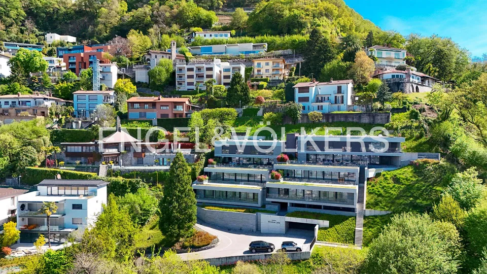 Vista a 180, piscina interna e spa privata sul monte Brè – foto 10 di 10