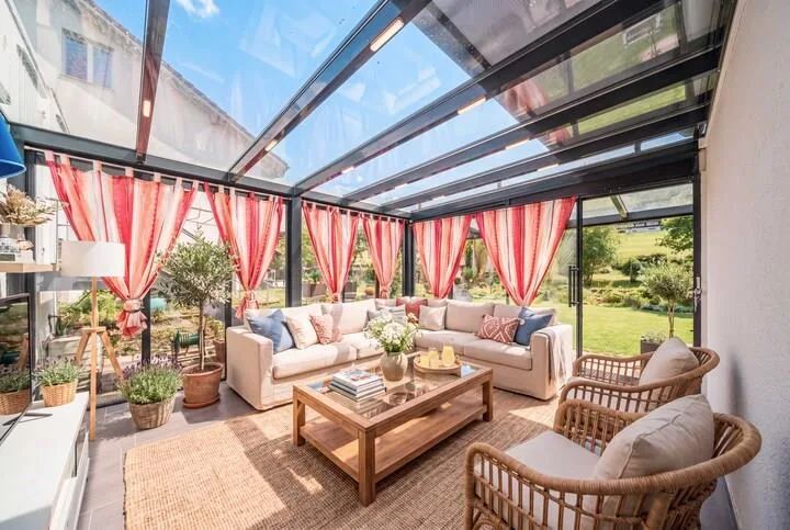 VERLÄSSLICH UND GEPFLEGT - 5.5 ZIMMER DOPPELEINFAMILIENHAUS – Foto 6 von 8