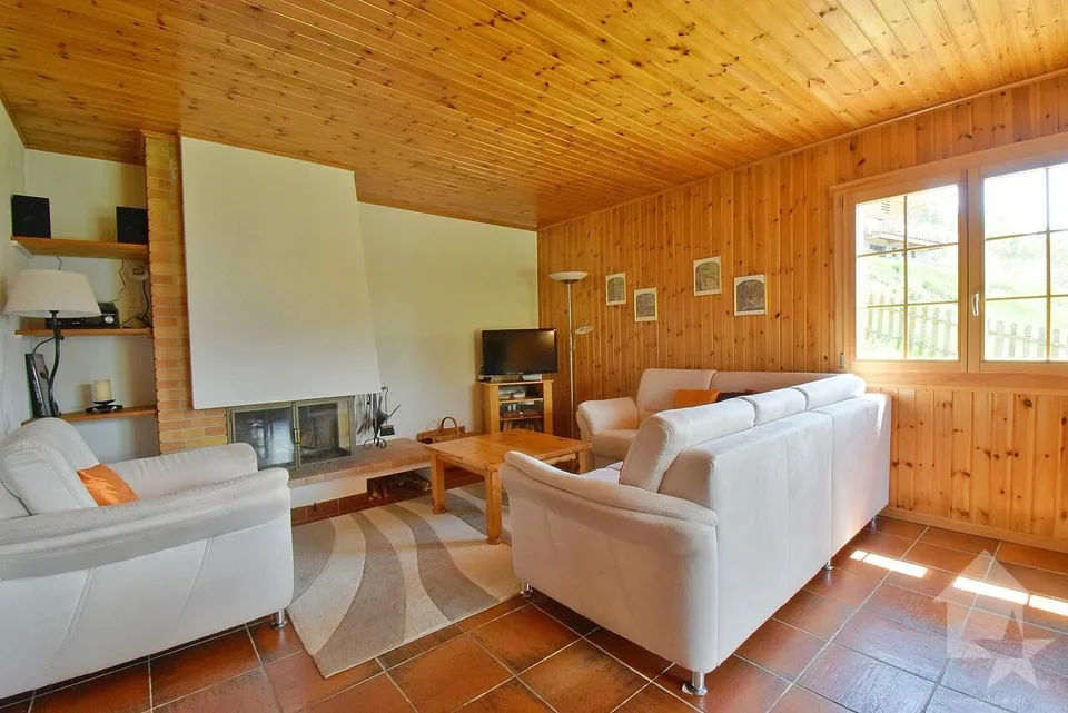 Bellissimo chalet in montagna con una magnifica vista panoramica – foto 9 di 16