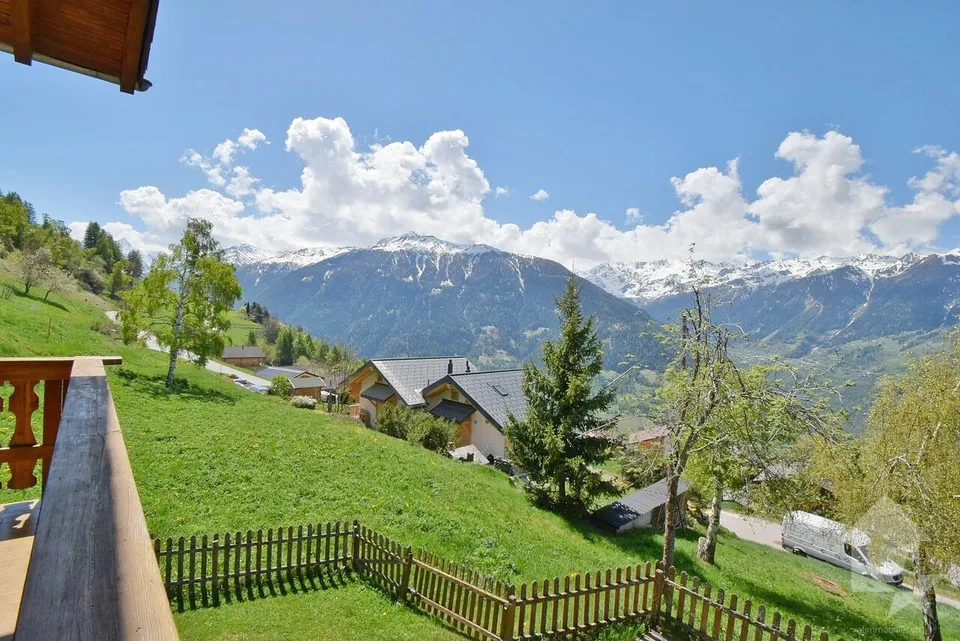 Magnifique chalet à la montagne avec une vue splendide et panoramique