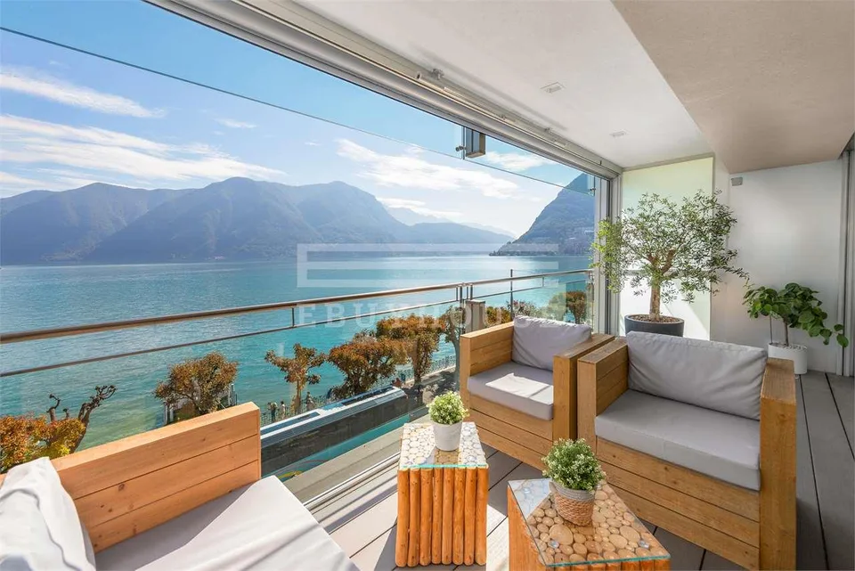 Splendido appartamento vista lago in pieno centro