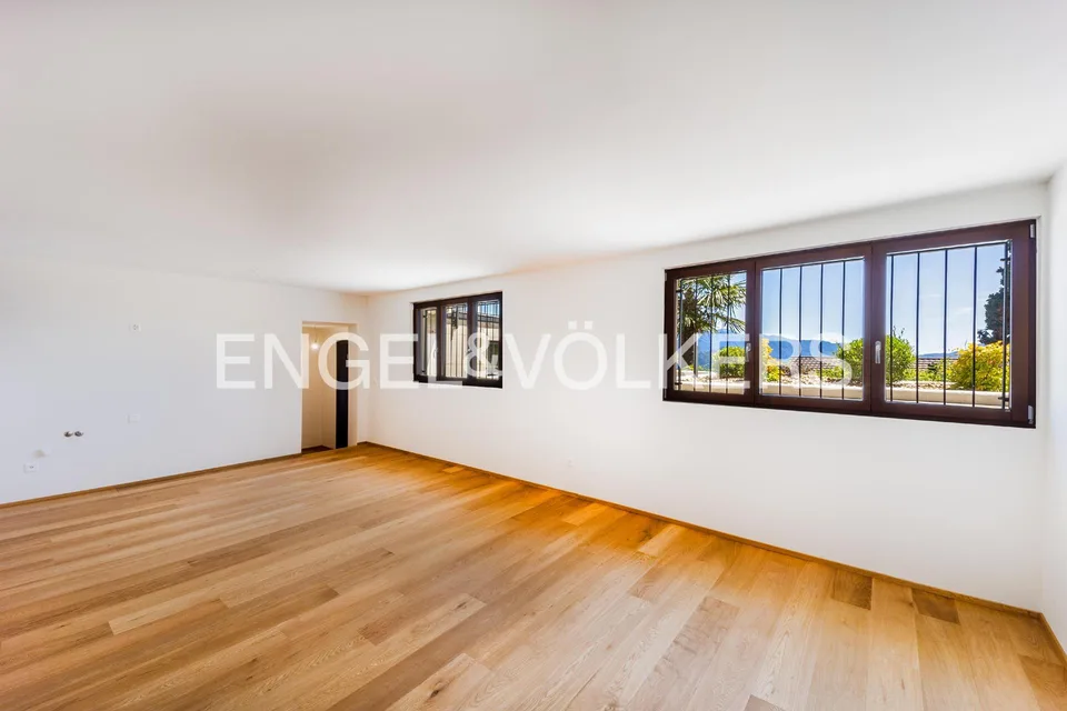 Villa ristrutturata con spazi esterni da sogno – foto 12 di 13