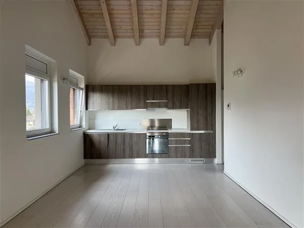 Wohnung mit Einkommen: 3.5 Zimmer