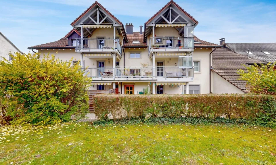 Ideale Wohnlage auf der Breite mit Terrasse und Balkon