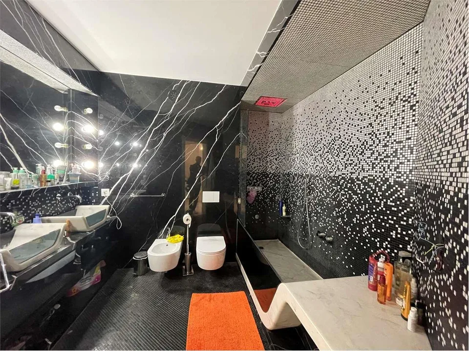 Appartement de luxe exclusif avec vue à couper le souffle sur le lac de Lugano