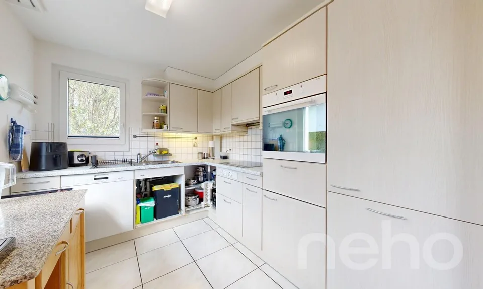 Appartamento duplex 4,5 locali con spazio aggiuntivo a Henau
