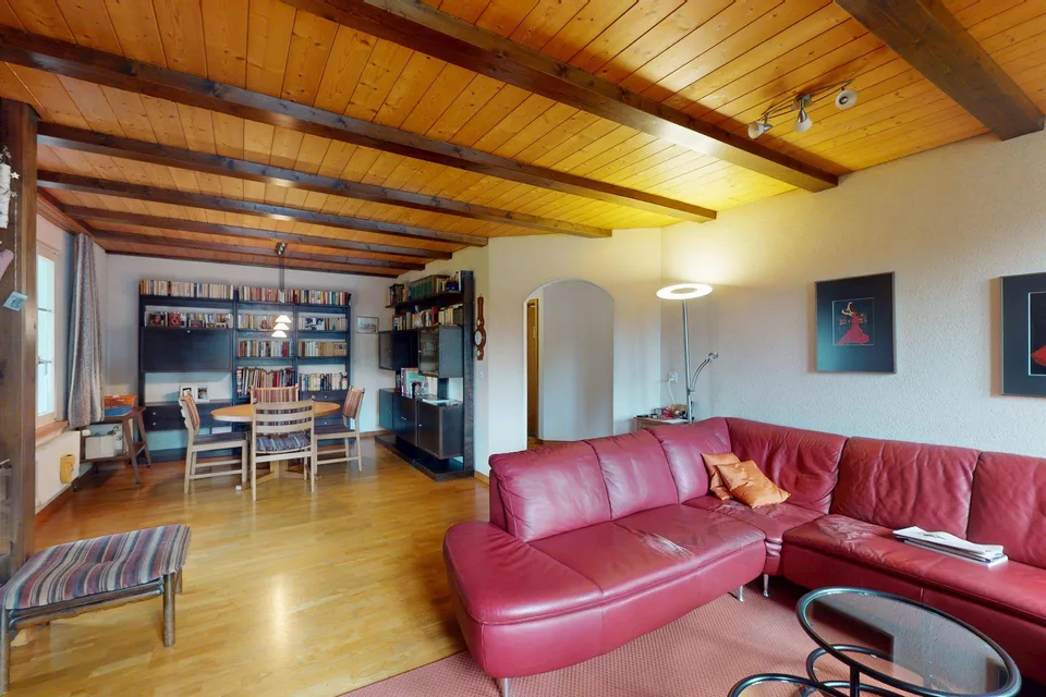 Appartement 6.5 pièces avec beaucoup de caractère