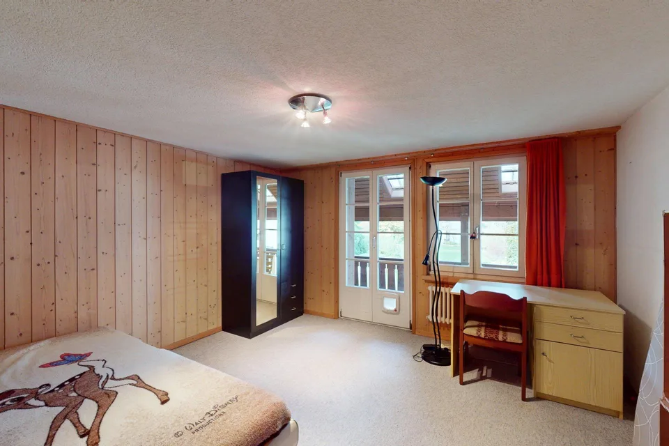 6.5-room apartment with a lot of character – photo 8 of 11
