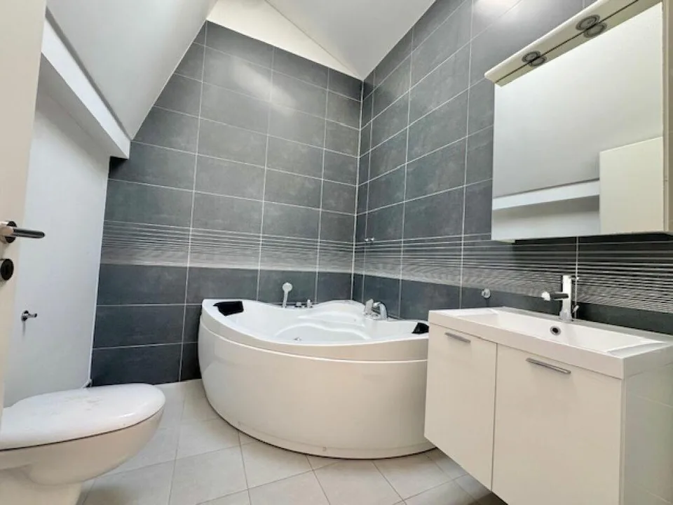 5.5 Zimmer Attikawohnung in Losone – Foto 17 von 29