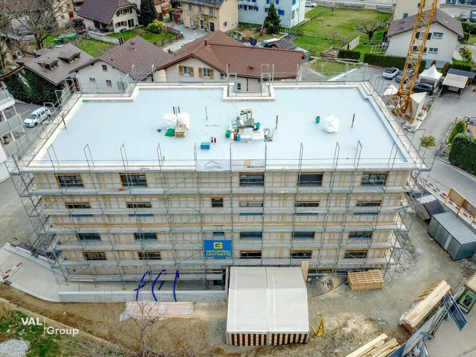 Aussergewöhnliche 5.5-Zimmer Attikawohnung in Steg