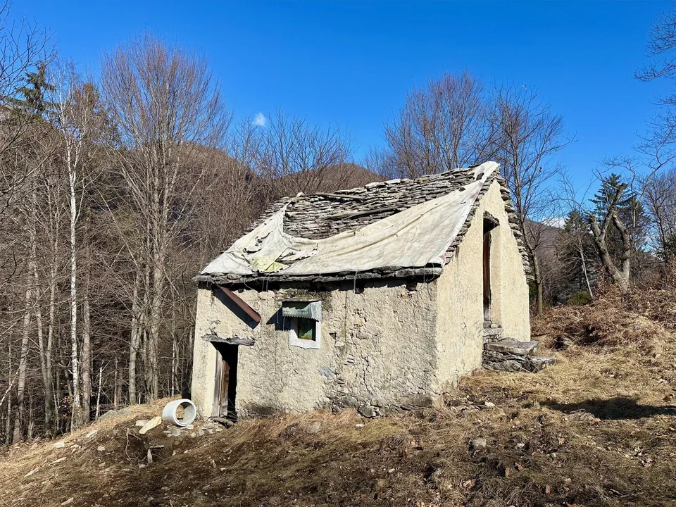 Rustico am Dorfrande zum Ausbauen mit Baulizenz