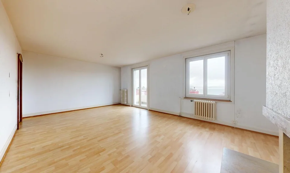 3,5-Zimmer-Wohnung mit Seeblick – 80 m², Südwestbalkon