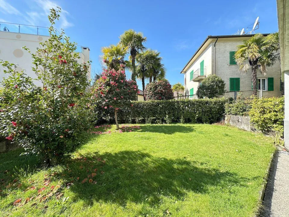 Un angolo di paradiso nel cuore di Muralto – 3.5 locali con giardino
