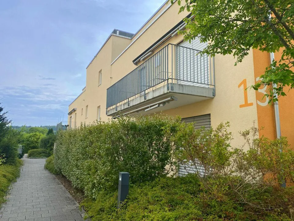 helle Attikawohnung an zentraler Lage in Roggwil