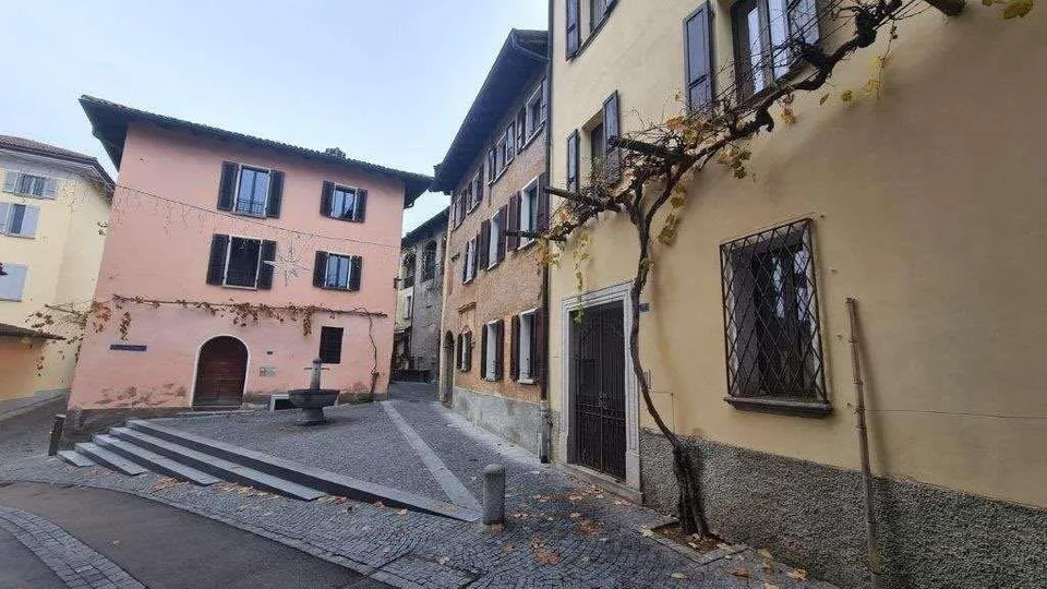NEGGIO: AMPIO E SUGGESTIVO DUPLEX 3.5 loc.