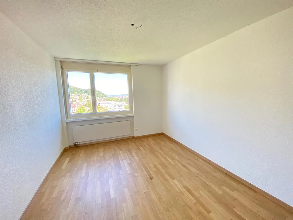 Helle 2.5-Zimmerwohnung mit sensationeller Aussicht