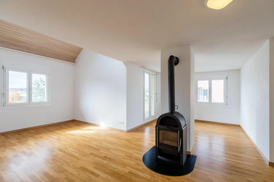 Appartamento al piano terra affascinante con un angolo salotto accogliente e un forno svedese