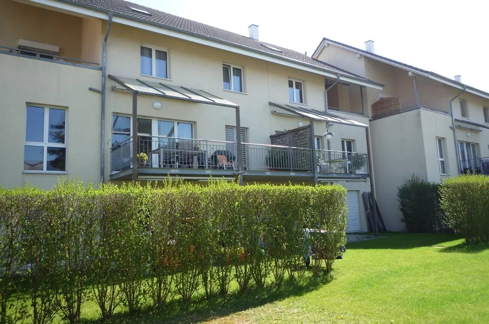 Charmante Erdgeschosswohnung mit gemütlichem Sitzplatz und Schwedenofe